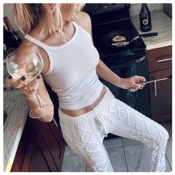 Luxury Chenille Cable Knit Lounge Pants - Picture 4 of 10